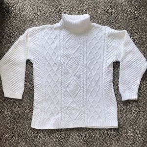 Vintage White Knit Turtleneck